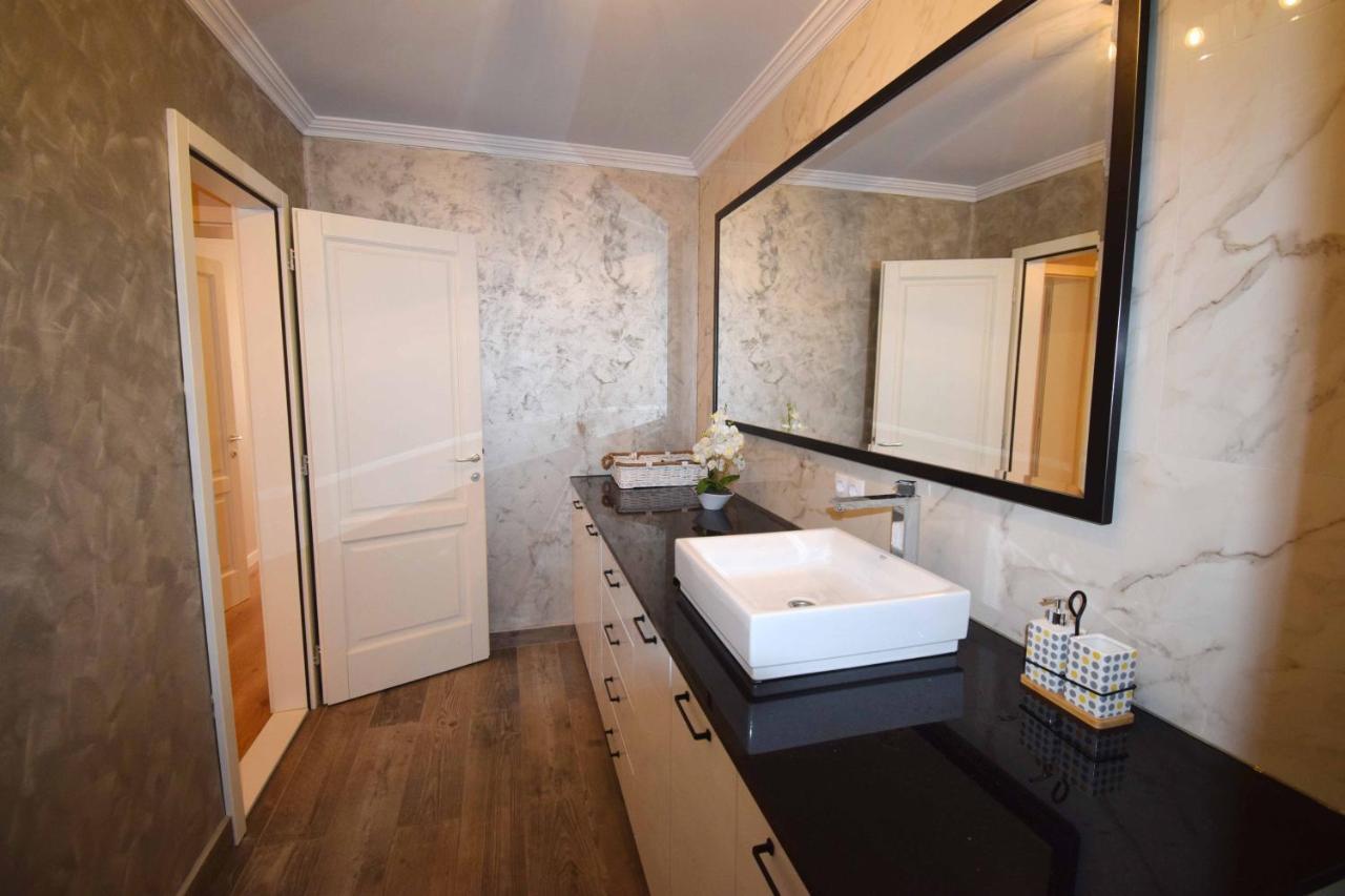 Luxury Apartment Central Targu Mures Exterior photo